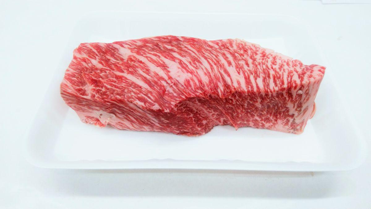 17-1 特選黒毛和牛　モモブロック (ローストビーフ用) 500g入り